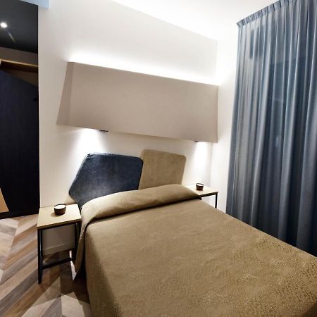 Color Hotel Ріміні Екстер'єр фото