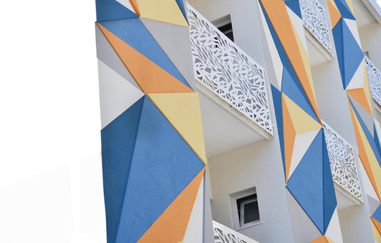 Color Hotel Ріміні Екстер'єр фото