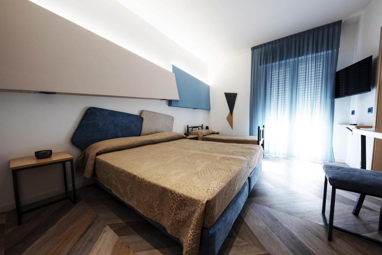 Color Hotel Ріміні Екстер'єр фото