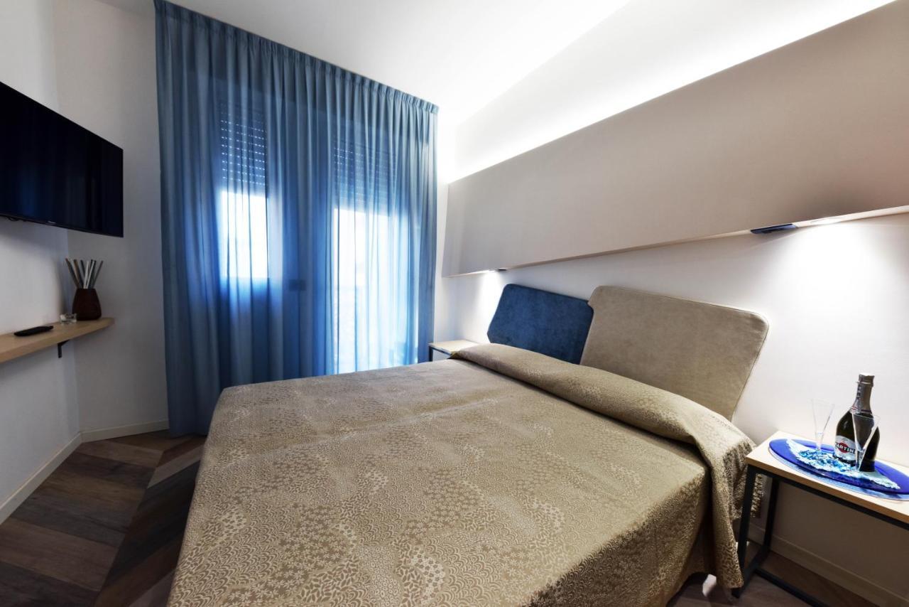 Color Hotel Ріміні Екстер'єр фото