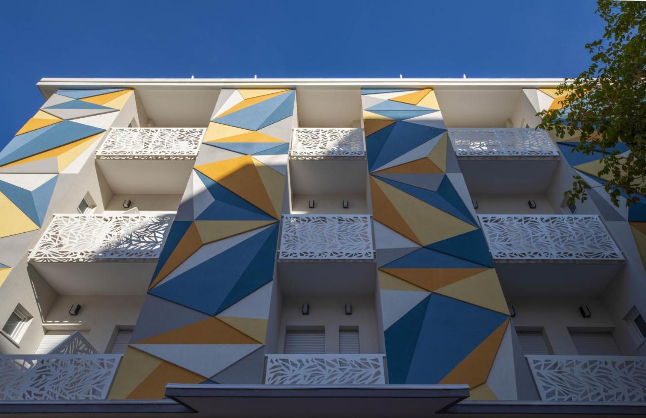 Color Hotel Ріміні Екстер'єр фото