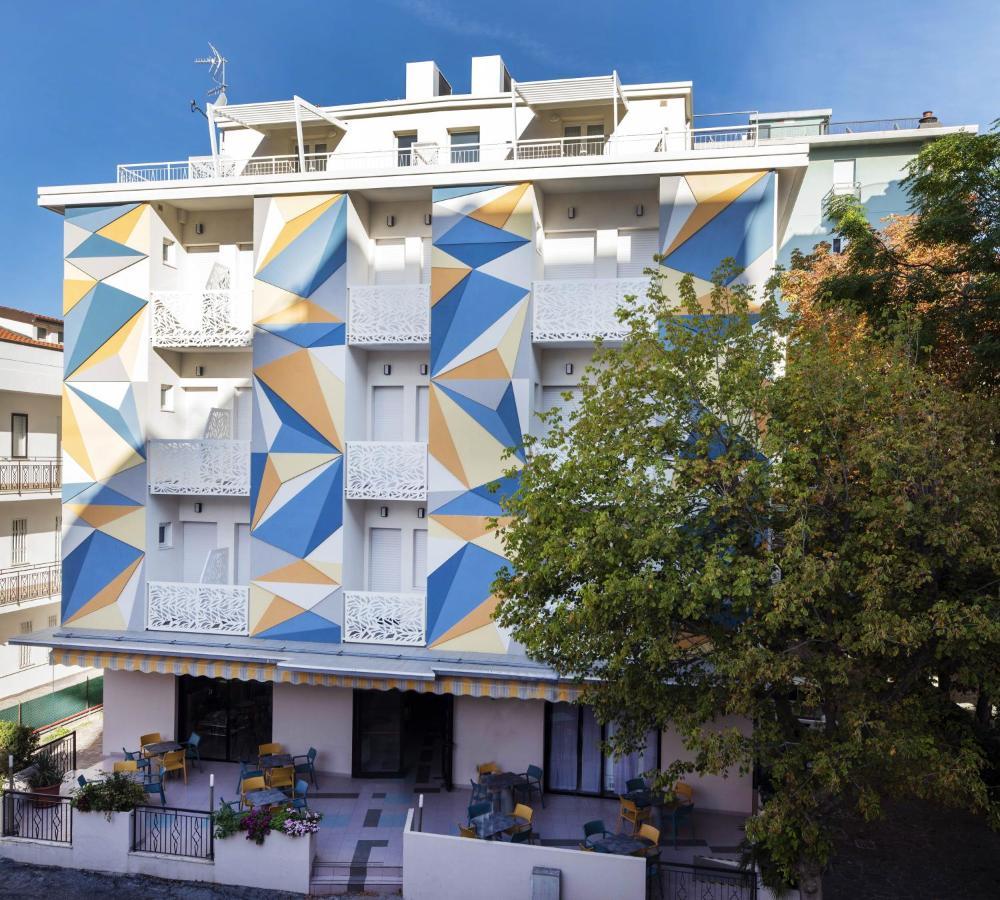 Color Hotel Ріміні Екстер'єр фото